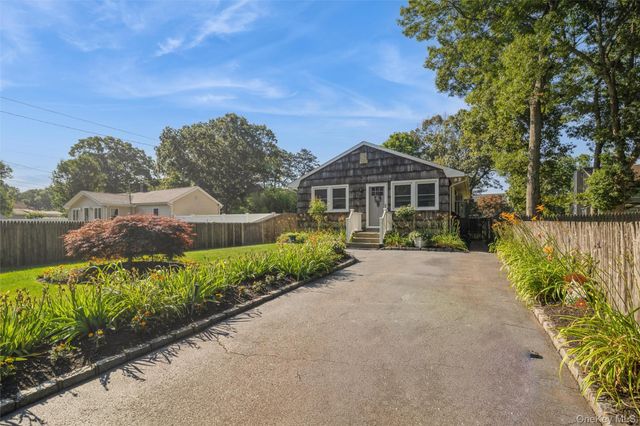 12 Oak Street, Centereach, NY 11720