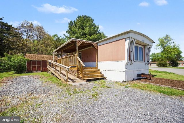 103 FLORENCE DR, Elizabethtown, PA 17022
