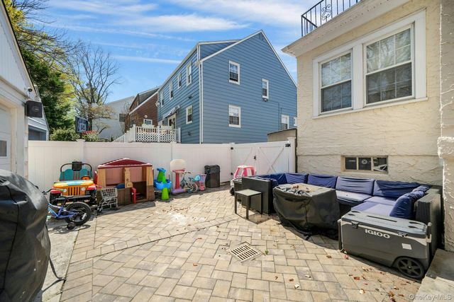 70 Lockwood Avenue, Bronxville, NY 10708
