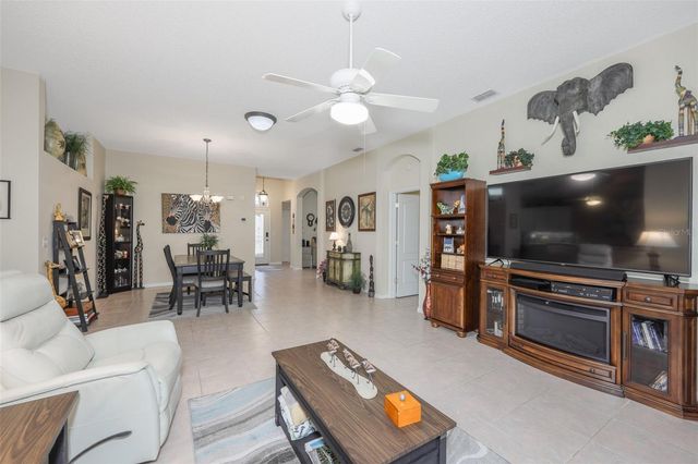 930 VILLEROY GREENS DRIVE, Sun City Center, FL 33573