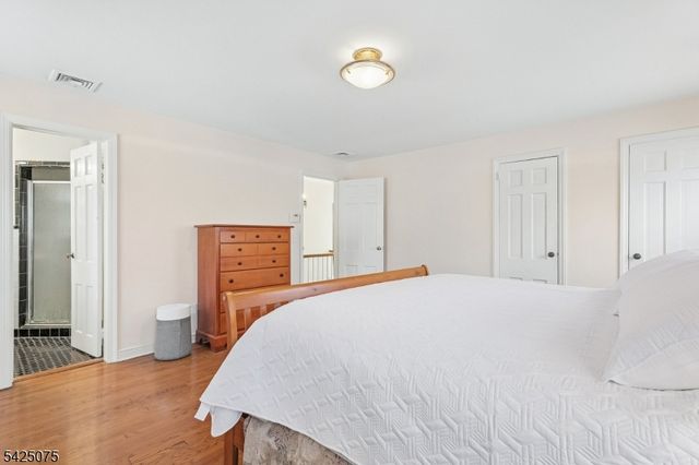 111 Parsonage Hill Rd, Millburn Twp., NJ 07078