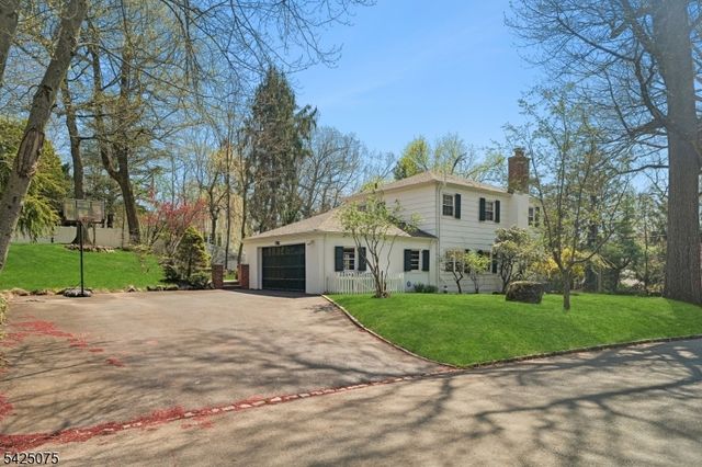 111 Parsonage Hill Rd, Millburn Twp., NJ 07078