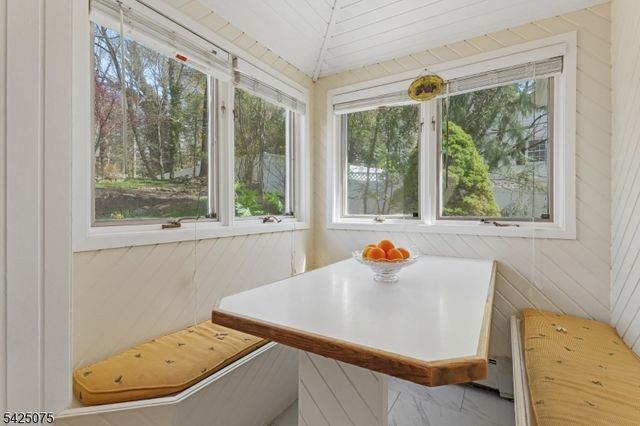 111 Parsonage Hill Rd, Millburn Twp., NJ 07078