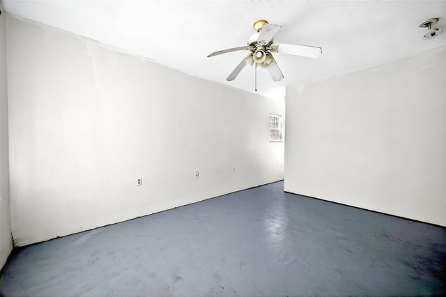 423 Gammon Drive, Houston, TX 77022