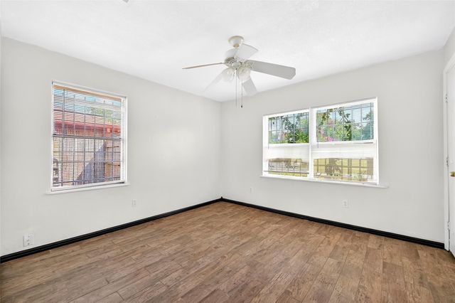 423 Gammon Drive, Houston, TX 77022