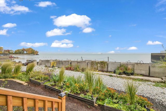 7321 S SOUTH SHORE Drive 7F, Chicago, IL 60649