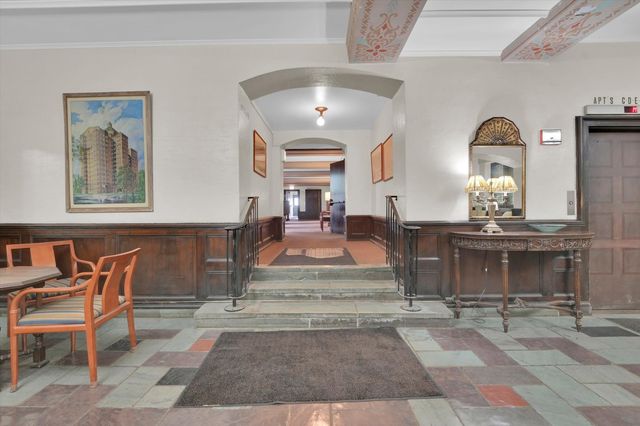 7321 S SOUTH SHORE Drive 7F, Chicago, IL 60649