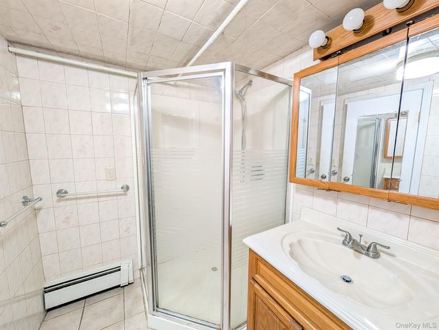 28 Jonas Boulevard, Centereach, NY 11720