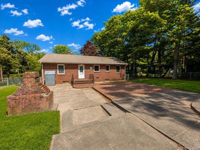 28 Jonas Boulevard, Centereach, NY 11720