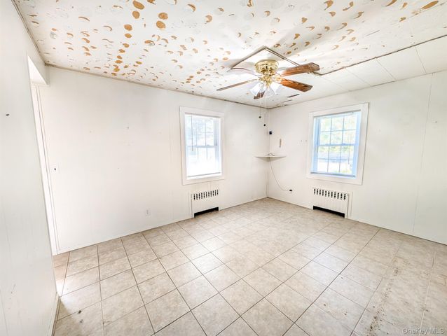28 Jonas Boulevard, Centereach, NY 11720
