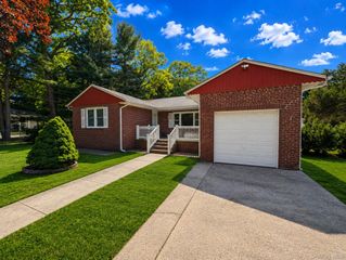 28 Jonas Boulevard, Centereach, NY 11720