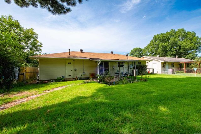 9914 Brooks Lane, Little Rock, AR 72205