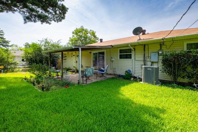 9914 Brooks Lane, Little Rock, AR 72205