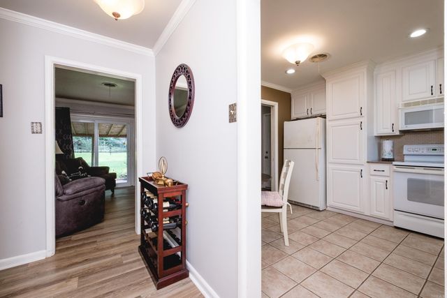 9914 Brooks Lane, Little Rock, AR 72205