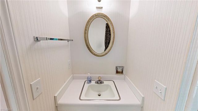 1711 Scarborough Road, High Point, NC 27265