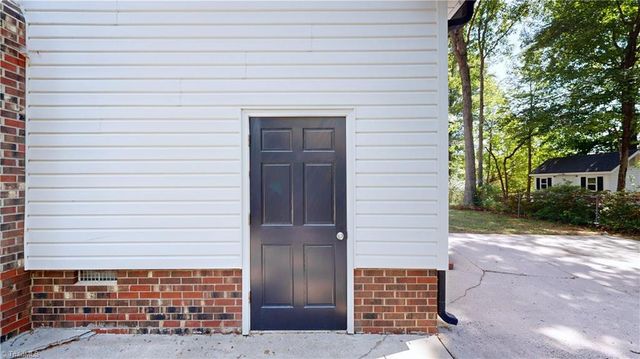 1711 Scarborough Road, High Point, NC 27265