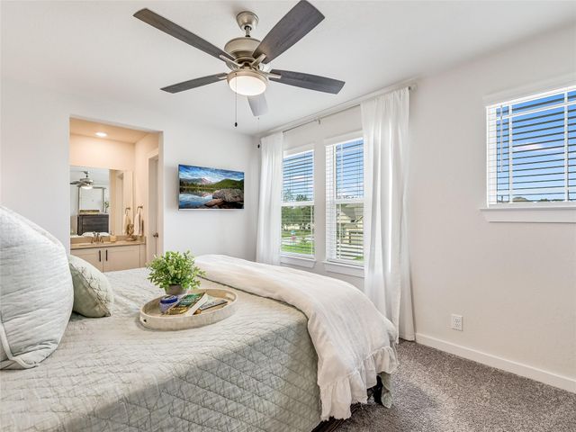 2912 Mindel ST, New Braunfels, TX 78130