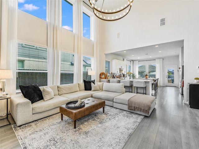 2912 Mindel ST, New Braunfels, TX 78130