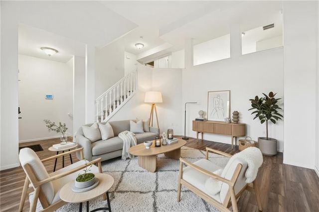 5221 Stonewood Drive, Eau Claire, WI 54703