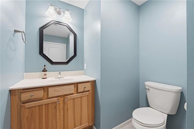 5221 Stonewood Drive, Eau Claire, WI 54703