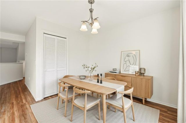 5221 Stonewood Drive, Eau Claire, WI 54703