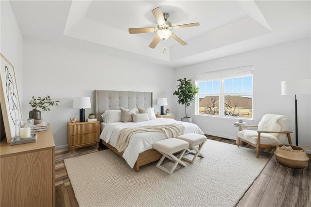 5221 Stonewood Drive, Eau Claire, WI 54703