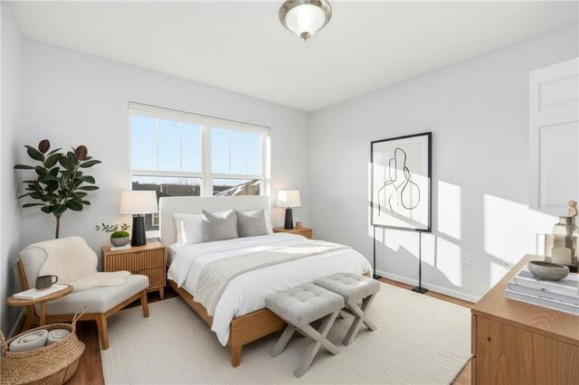 5221 Stonewood Drive, Eau Claire, WI 54703