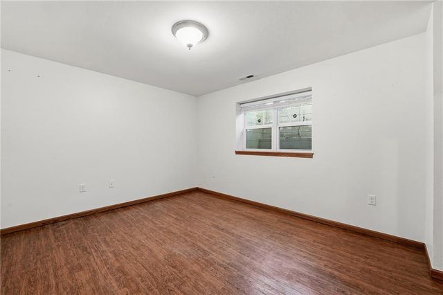 5221 Stonewood Drive, Eau Claire, WI 54703