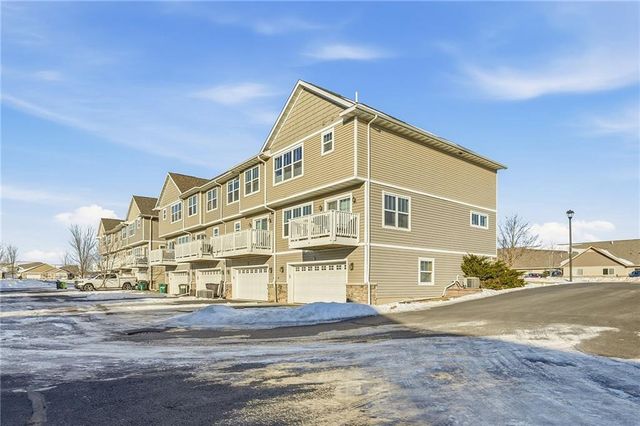 5221 Stonewood Drive, Eau Claire, WI 54703