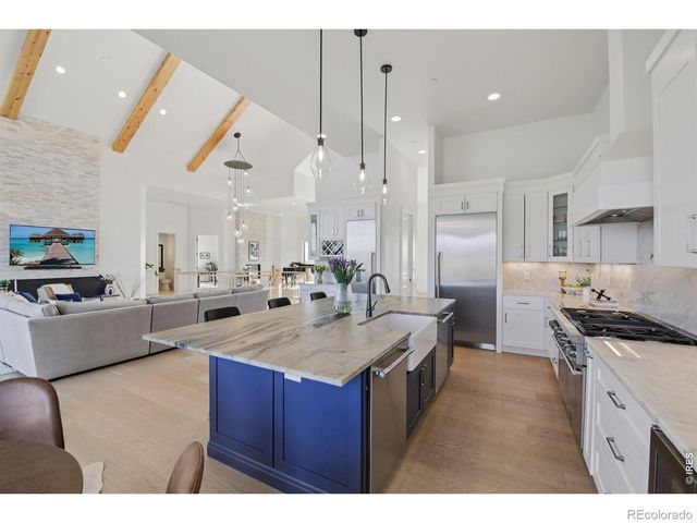 6689 Asher Court, Longmont, CO 80503