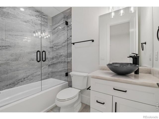 6689 Asher Court, Longmont, CO 80503
