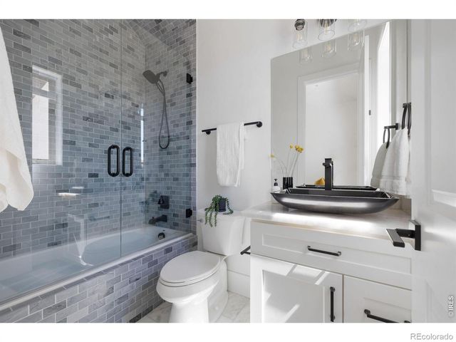 6689 Asher Court, Longmont, CO 80503