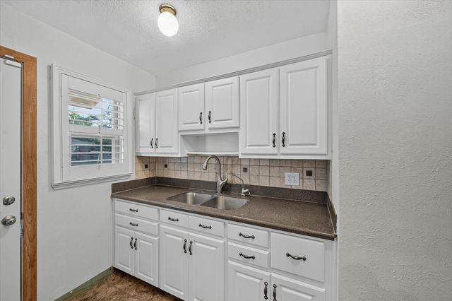 1613 Pat Drive, Dallas, TX 75228