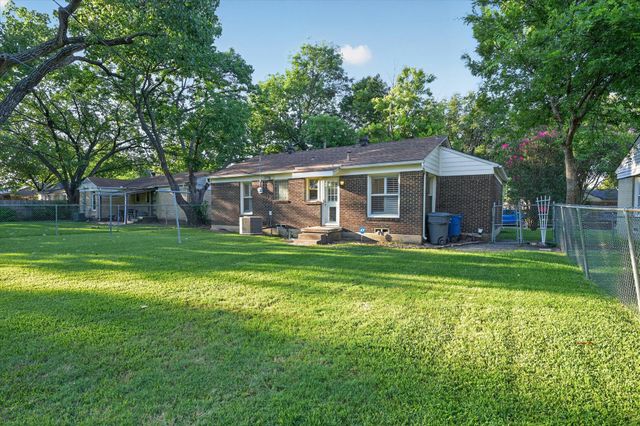 1613 Pat Drive, Dallas, TX 75228