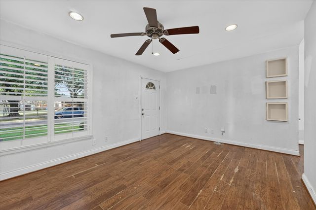 1613 Pat Drive, Dallas, TX 75228