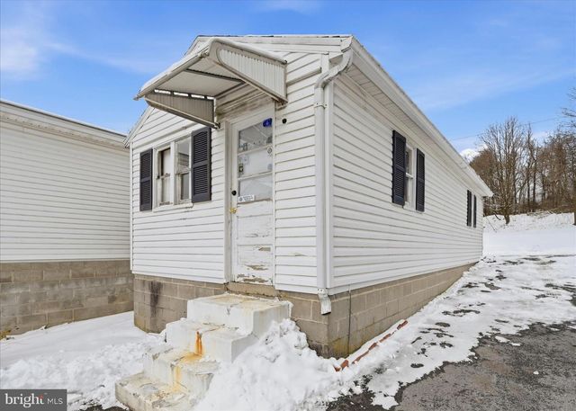 409 ROOSEVELT DR, Mahanoy City, PA 17948