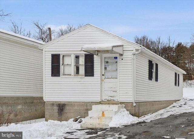 409 ROOSEVELT DR, Mahanoy City, PA 17948