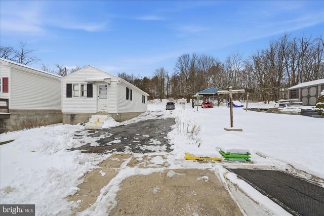 409 ROOSEVELT DR, Mahanoy City, PA 17948