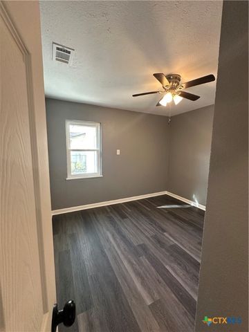 3105 Gayle Street, Victoria, TX 77901