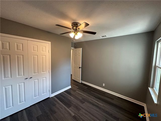 3105 Gayle Street, Victoria, TX 77901