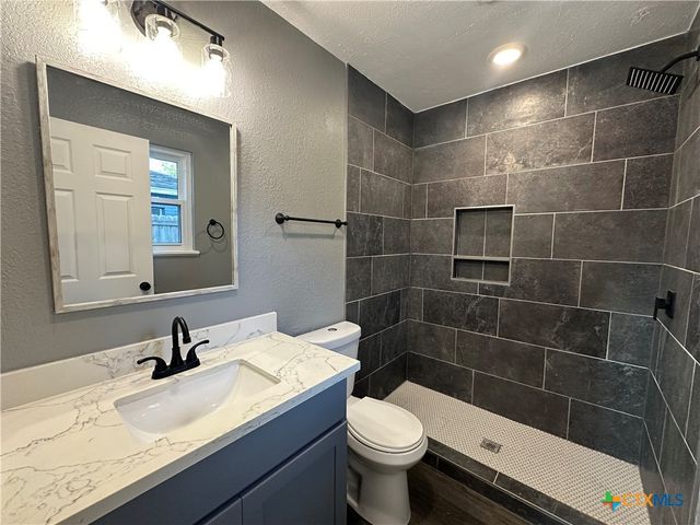 3105 Gayle Street, Victoria, TX 77901