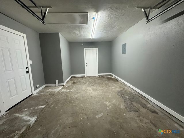 3105 Gayle Street, Victoria, TX 77901