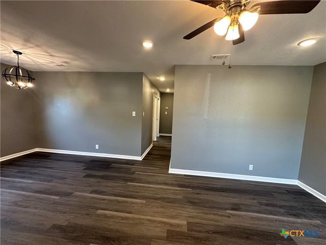 3105 Gayle Street, Victoria, TX 77901