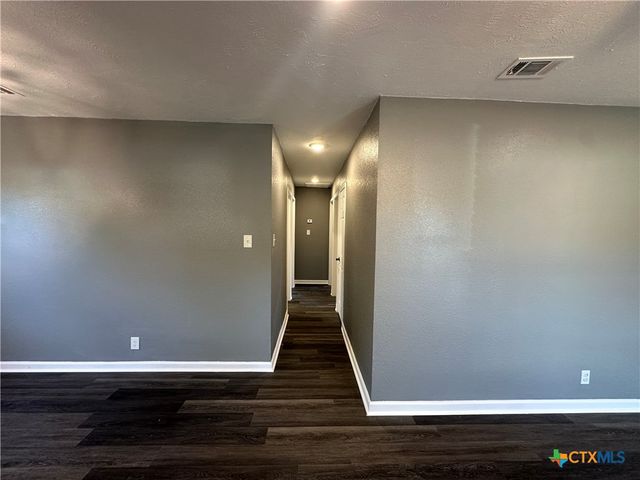 3105 Gayle Street, Victoria, TX 77901