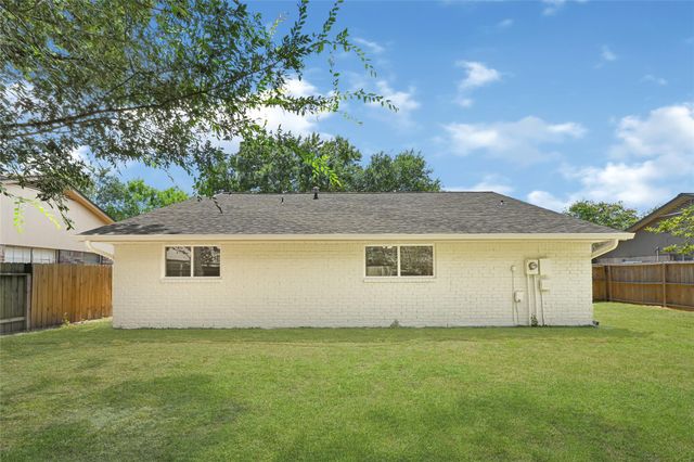 10411 Sagewillow Lane, Houston, TX 77089