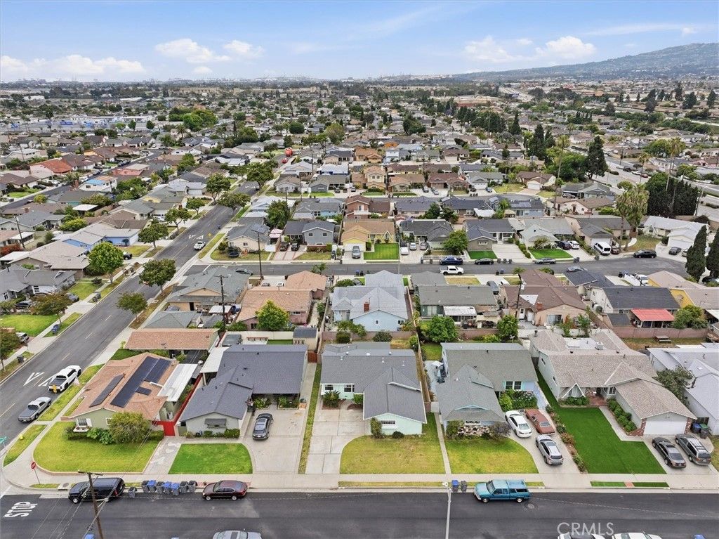 Image 27 of property listing at 412 W 229th, Carson, CA 90745