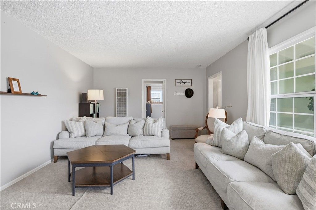 Image 4 of property listing at 412 W 229th, Carson, CA 90745