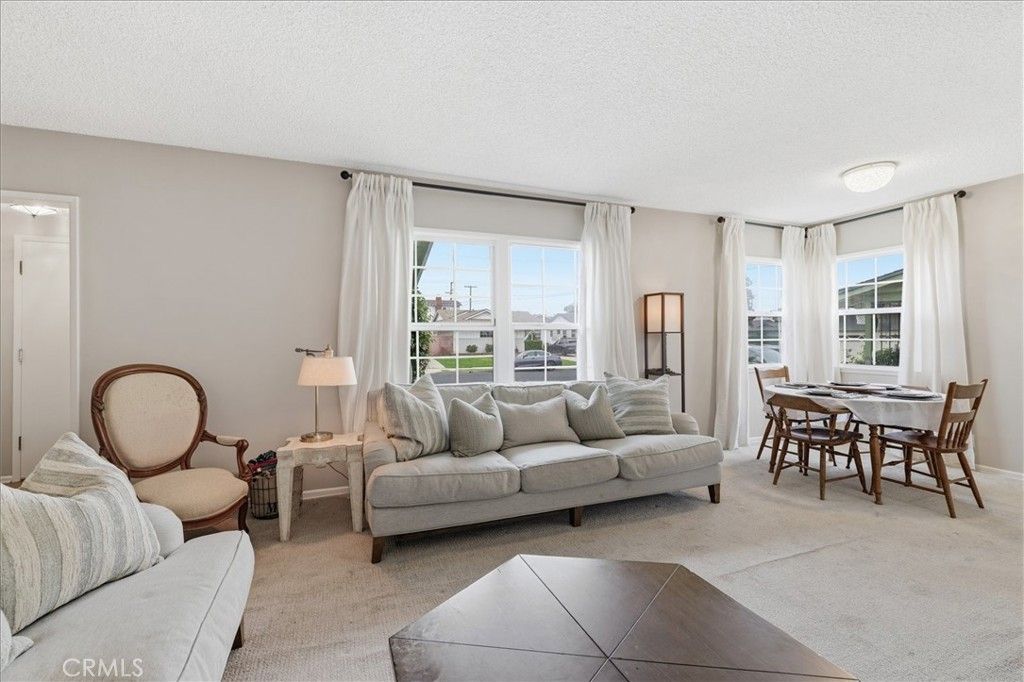 Image 5 of property listing at 412 W 229th, Carson, CA 90745