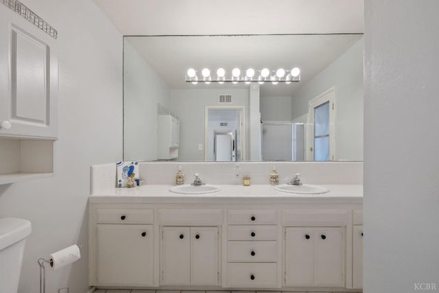 1310 E Sample Avenue, Fresno, CA 93710