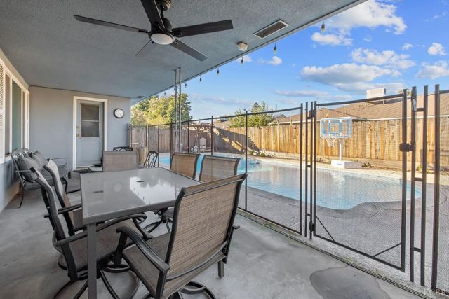 1310 E Sample Avenue, Fresno, CA 93710